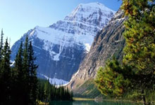 开云APP-当红蓝血脉喷张，中超赛场迎来世纪之战！巴萨利物浦天河对决全记录