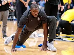 开云体育入口-里昂翻盘塞内加尔，孔蒂制霸全场