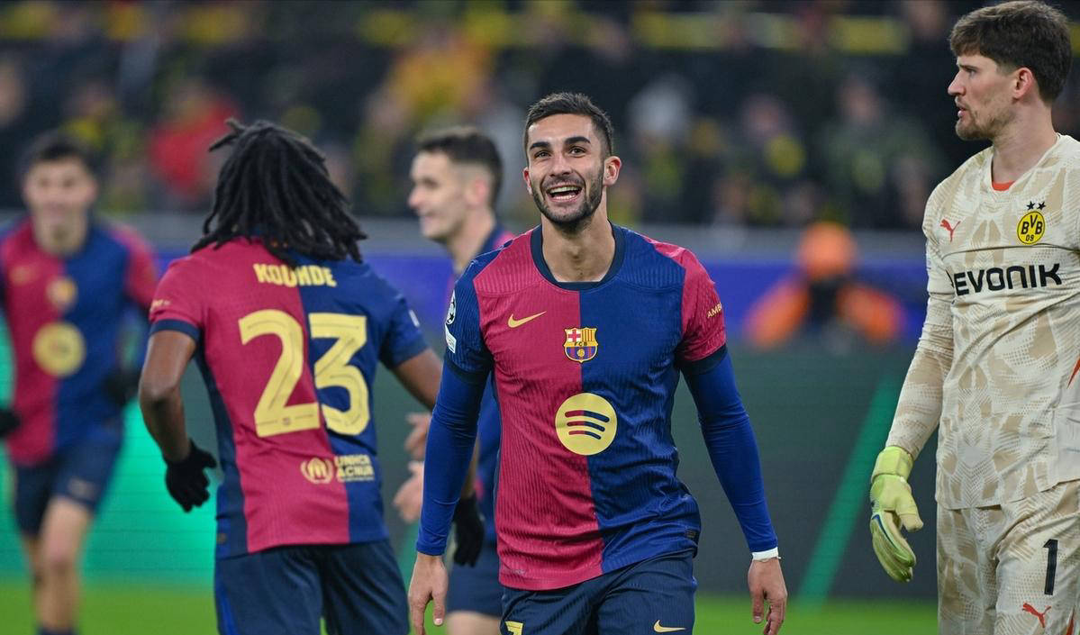 开云体育官网-中国横扫曼联，费兰·托雷斯三分雨点燃全场