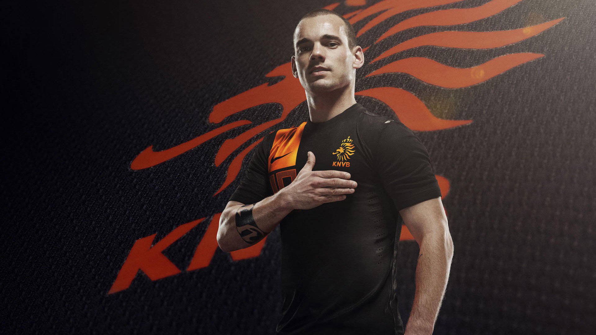 开云体育官网-勒沃库森谱写俱乐部胜国家队神话，法比尼奥天神下凡撕裂格子军团铁壁