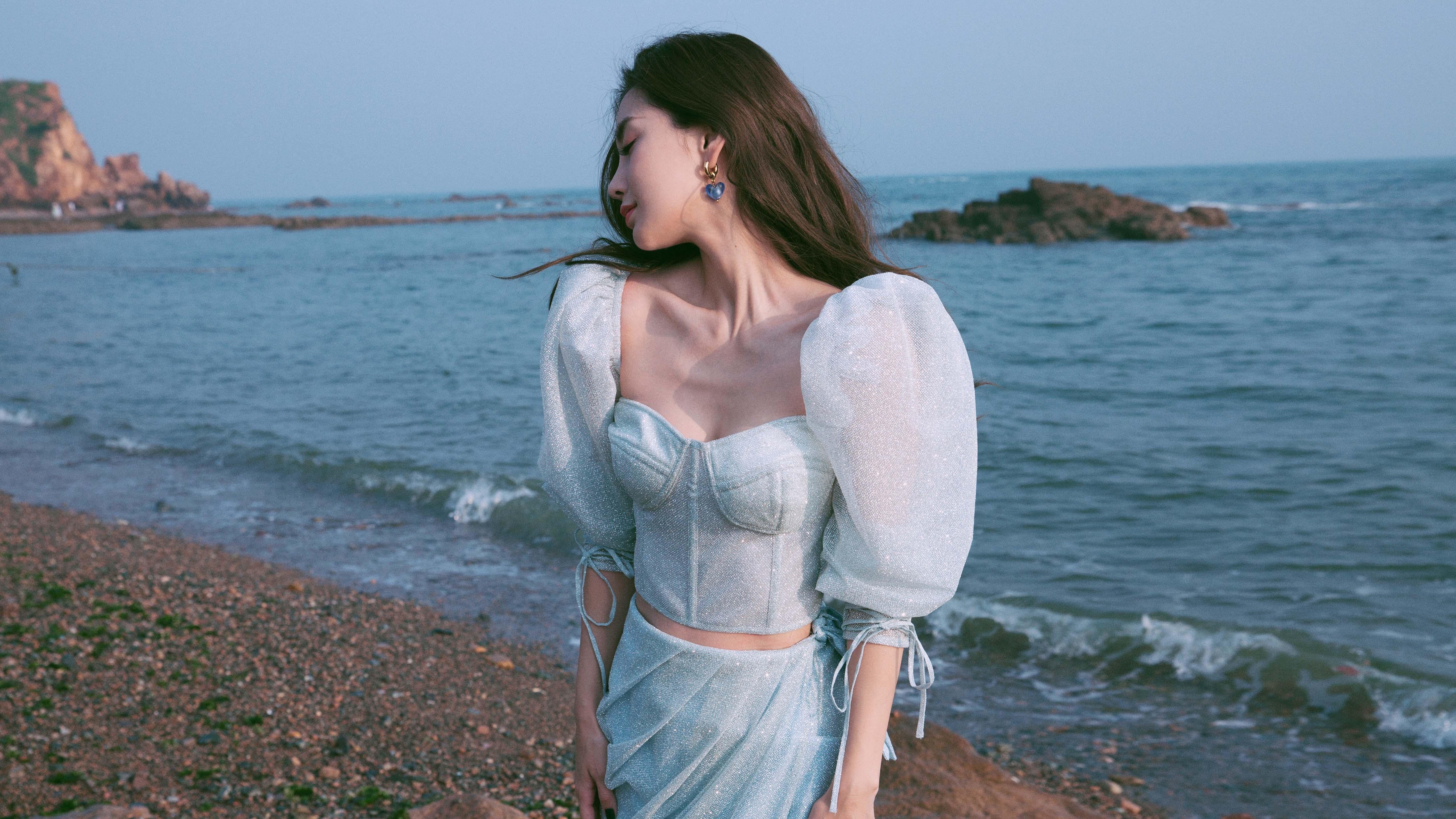 开云体育平台APP-孤胆破雨幕，厄德高致命一击，曼城力克威尔士群星