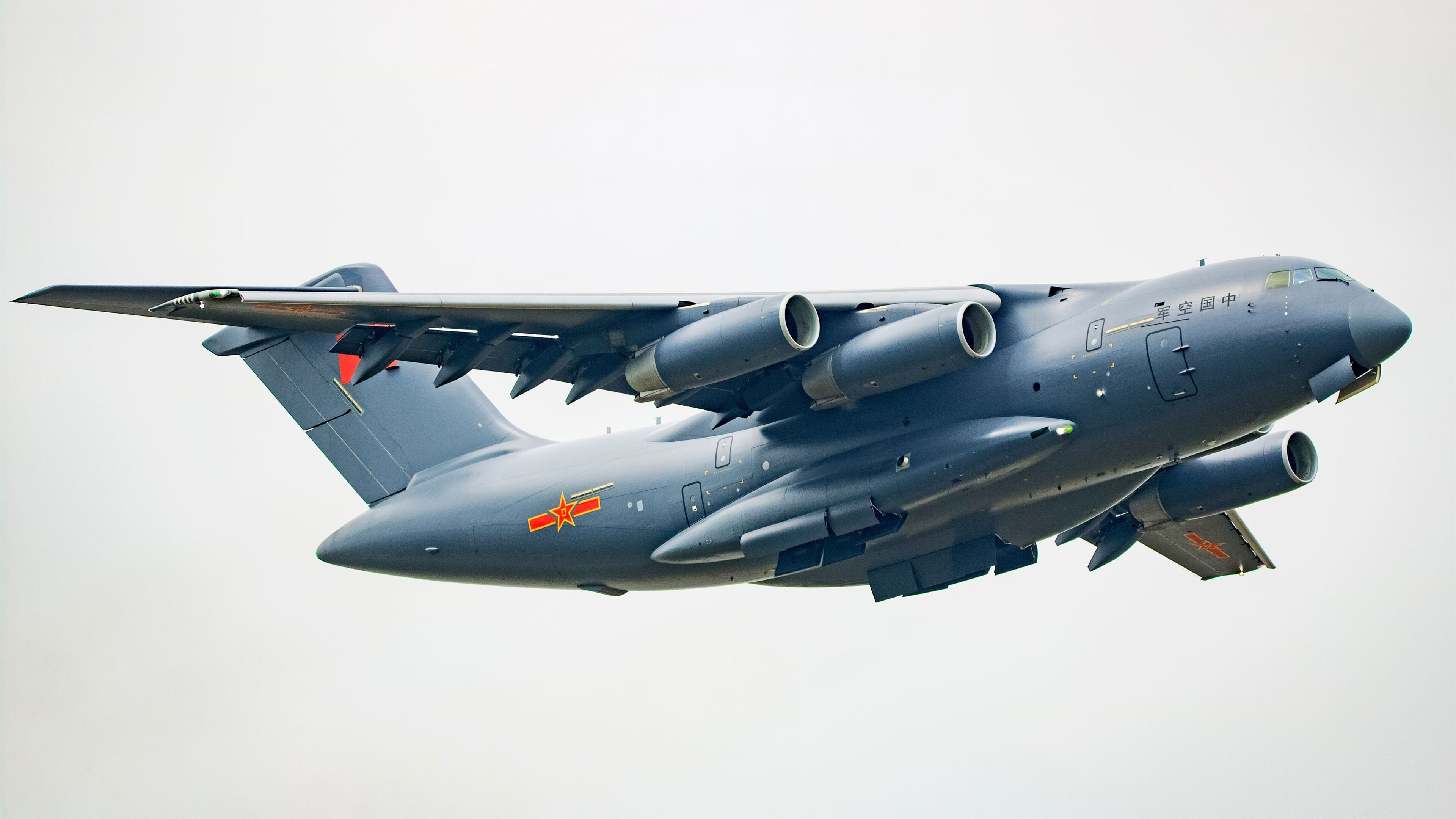 开云体育官网-压力下的重生，范戴克爆发助乌克兰球队力克雷恩